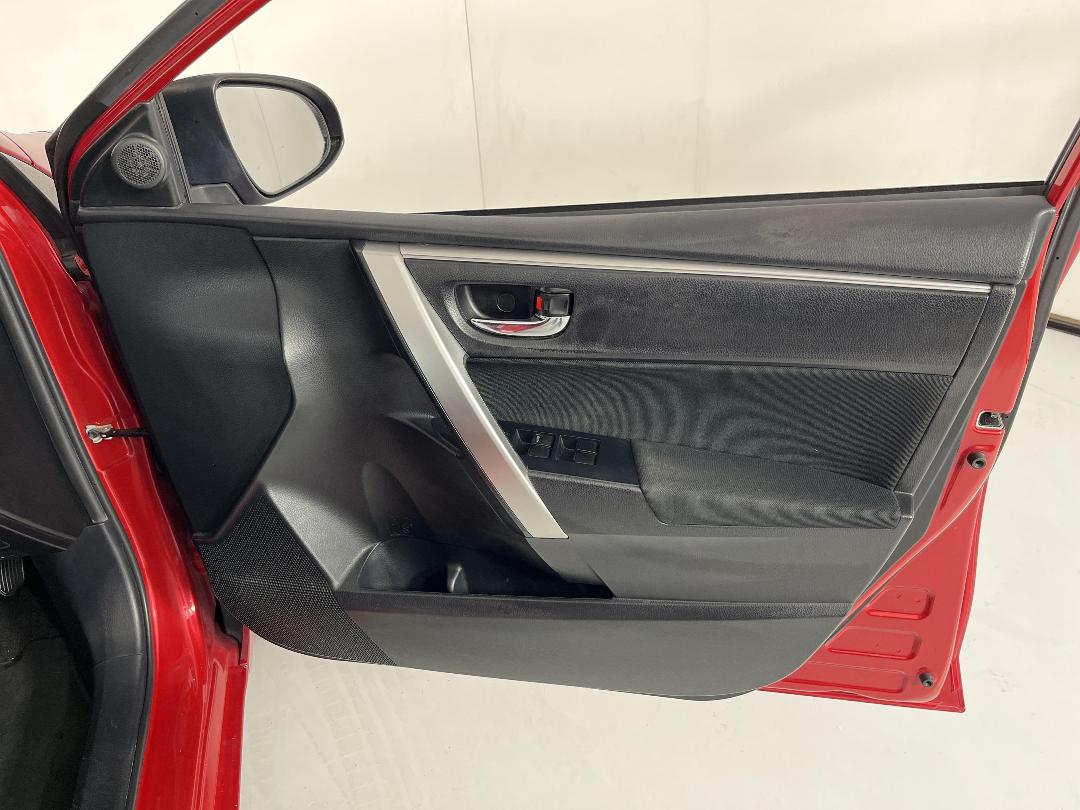 Photo '15' of Toyota Corolla