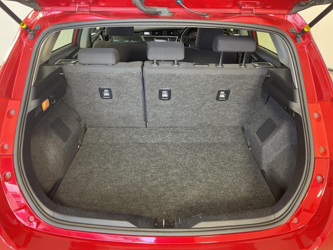 Photo '14' of Toyota Corolla Photo '14' of Toyota Corolla