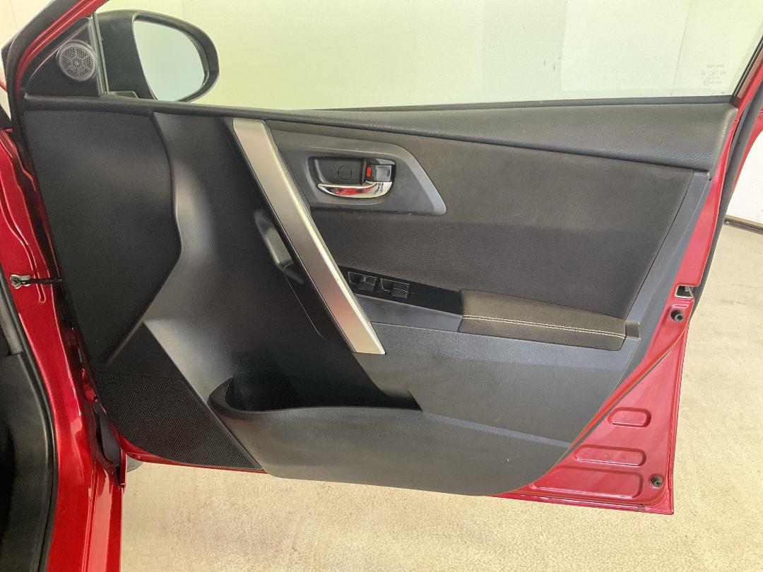 Photo '15' of Toyota Corolla Photo '15' of Toyota Corolla