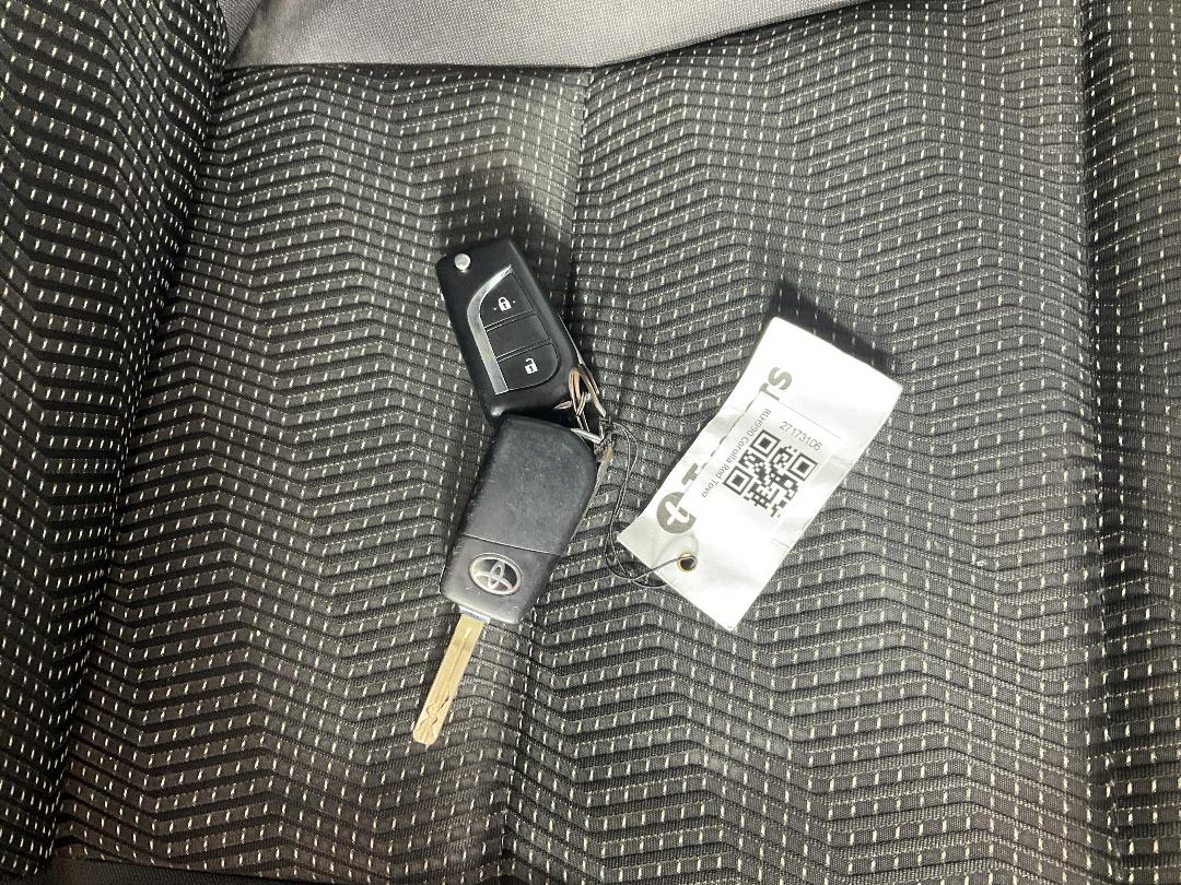 Photo '22' of Toyota Corolla Photo '22' of Toyota Corolla