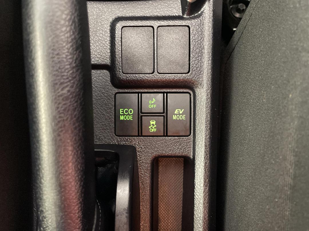 Photo '29' of Toyota Corolla