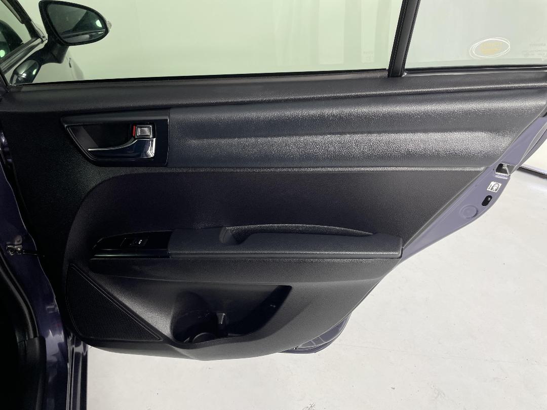 Photo '19' of Toyota Corolla