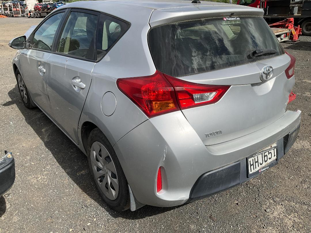 Photo '3' of Toyota Corolla GX Photo '3' of Toyota Corolla GX