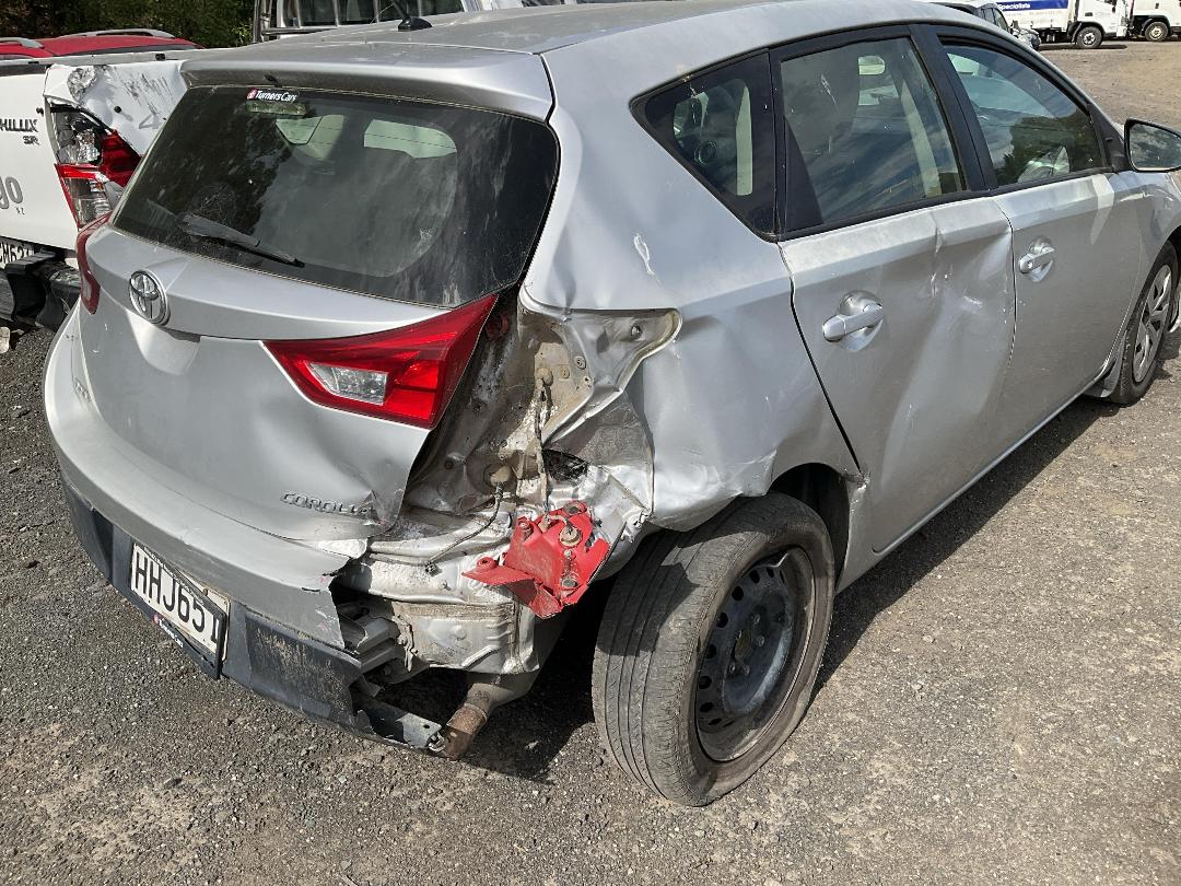 Photo '2' of Toyota Corolla GX Photo '2' of Toyota Corolla GX