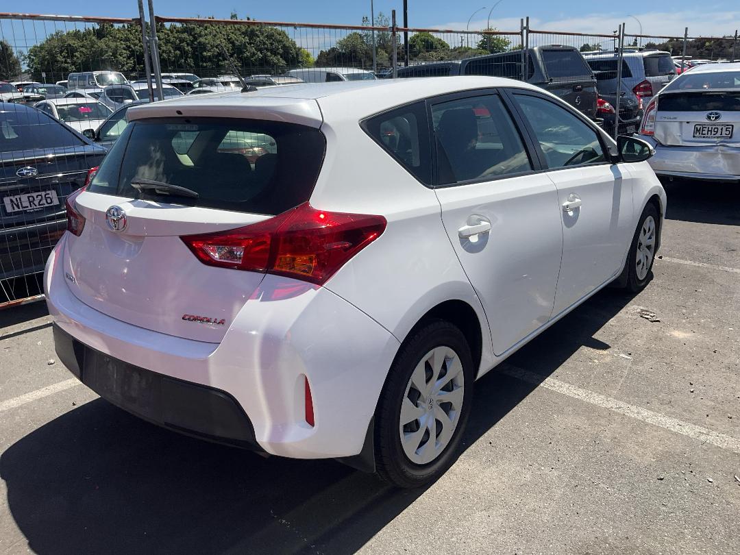 Photo '4' of Toyota Corolla GX Photo '4' of Toyota Corolla GX