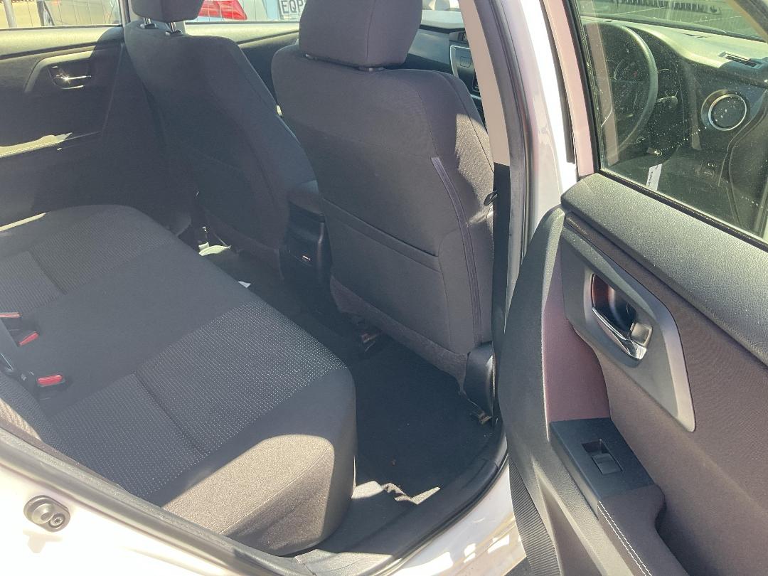 Photo '11' of Toyota Corolla GX Photo '11' of Toyota Corolla GX