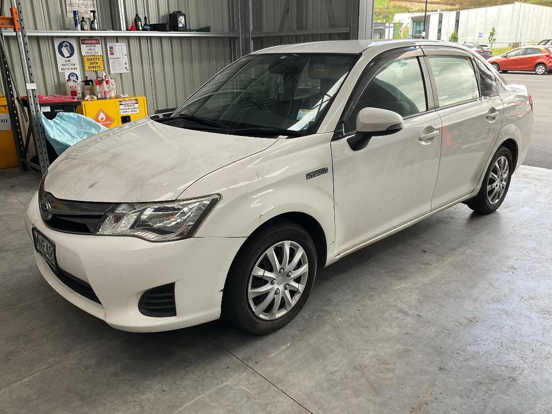 Photo '2' of Toyota Corolla Axio Hybird