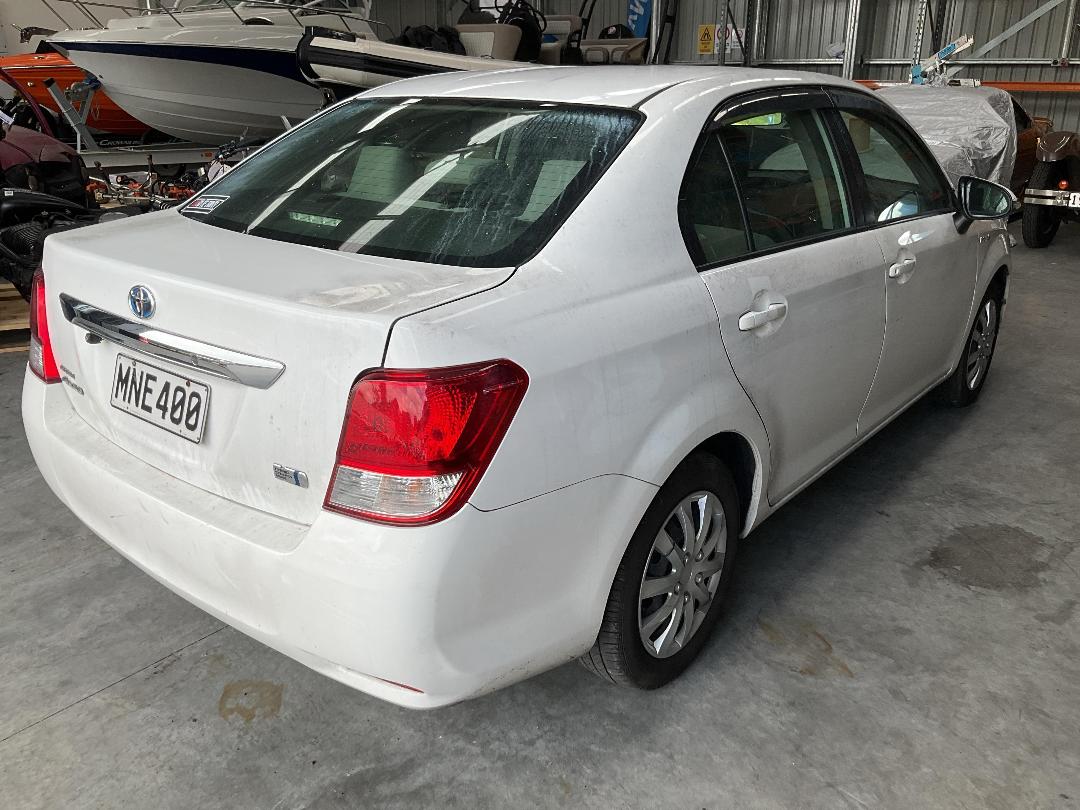 Photo '4' of Toyota Corolla Axio Hybird