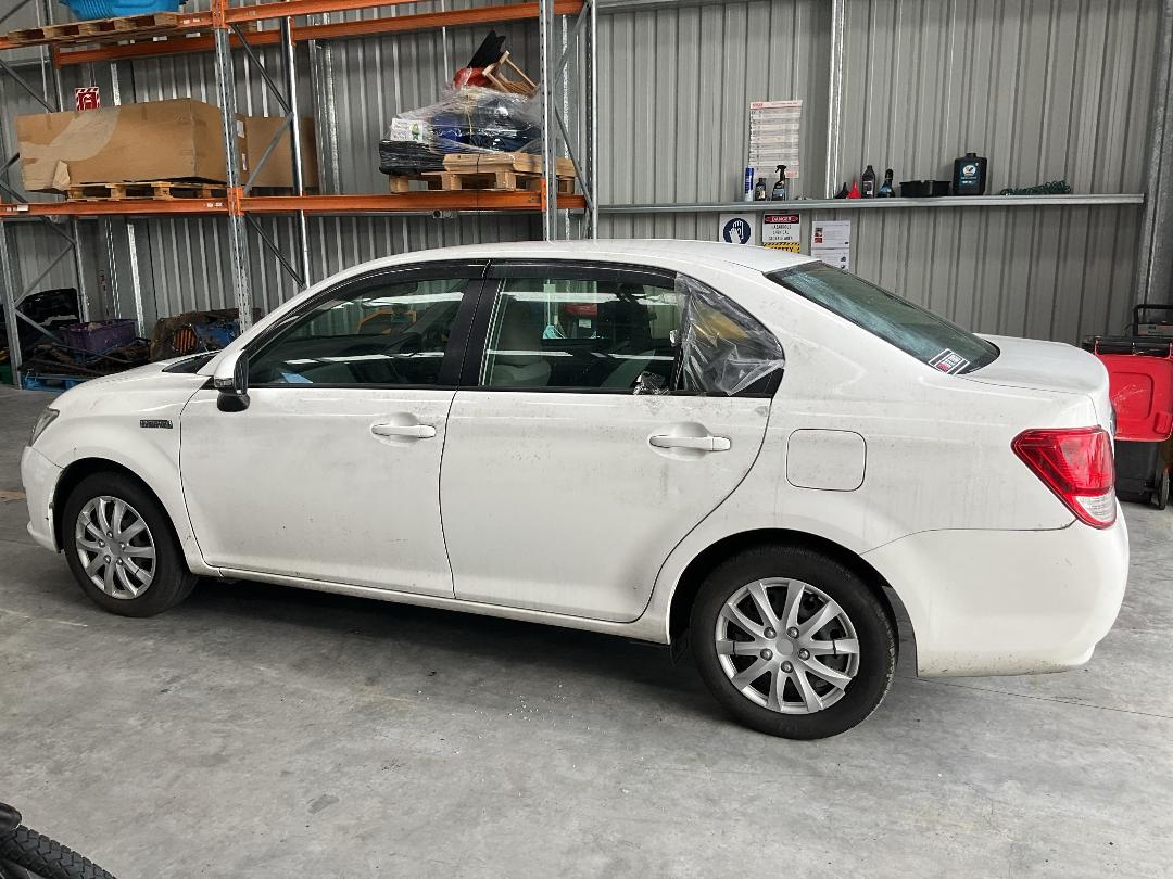 Photo '6' of Toyota Corolla Axio Hybird