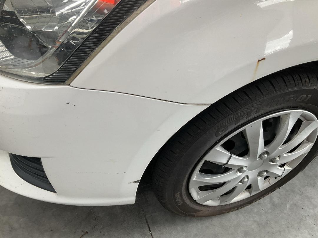 Photo '14' of Toyota Corolla Axio Hybird