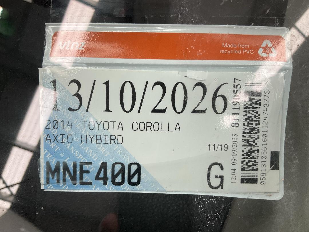 Photo '24' of Toyota Corolla Axio Hybird