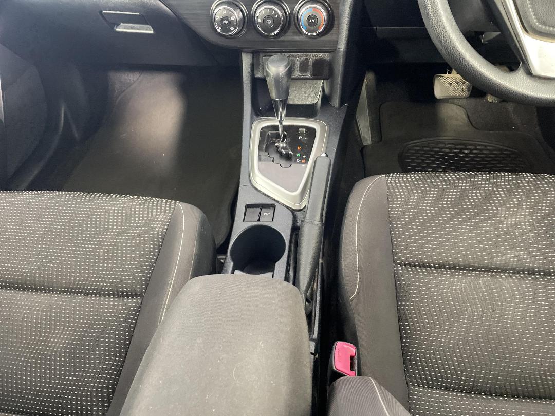 Photo '18' of Toyota Corolla