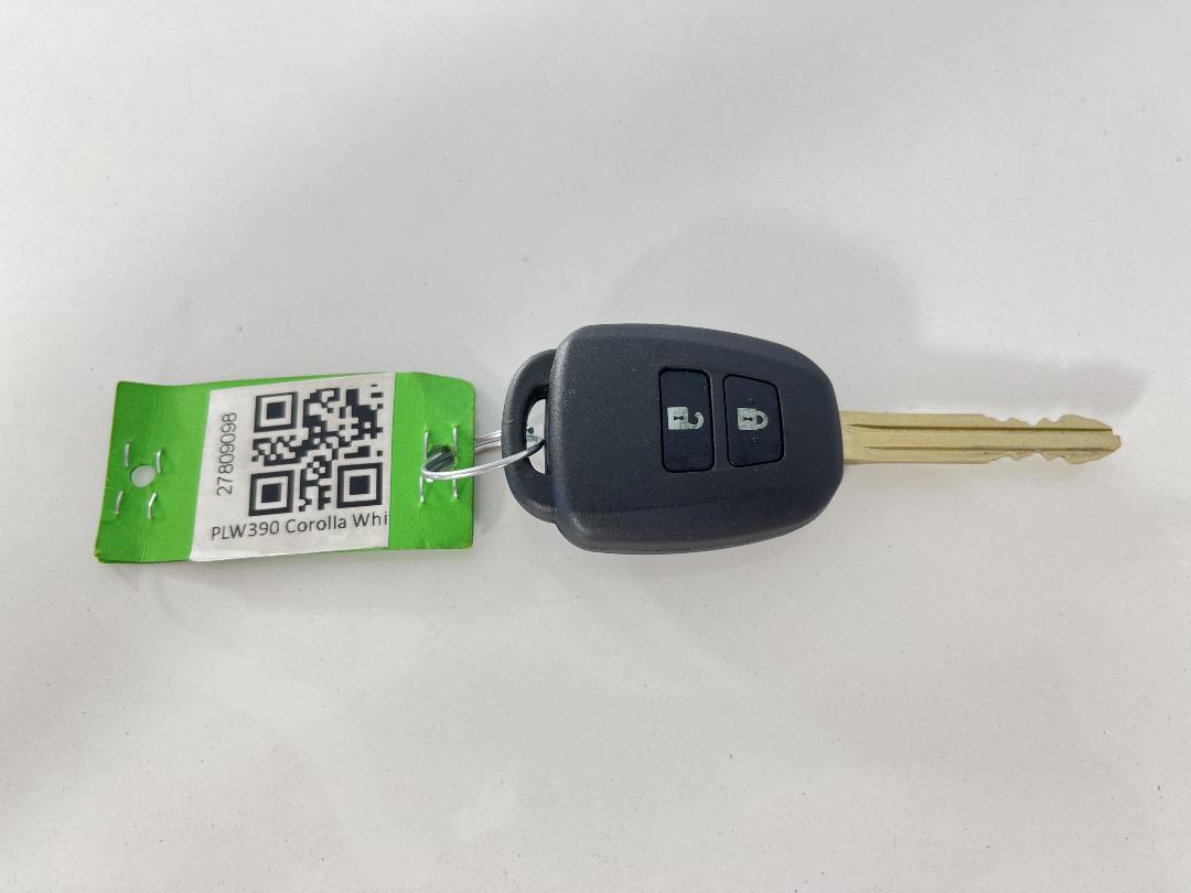 Photo '22' of Toyota Corolla