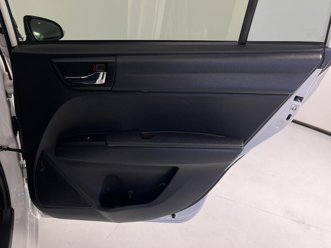 Photo '19' of Toyota Corolla