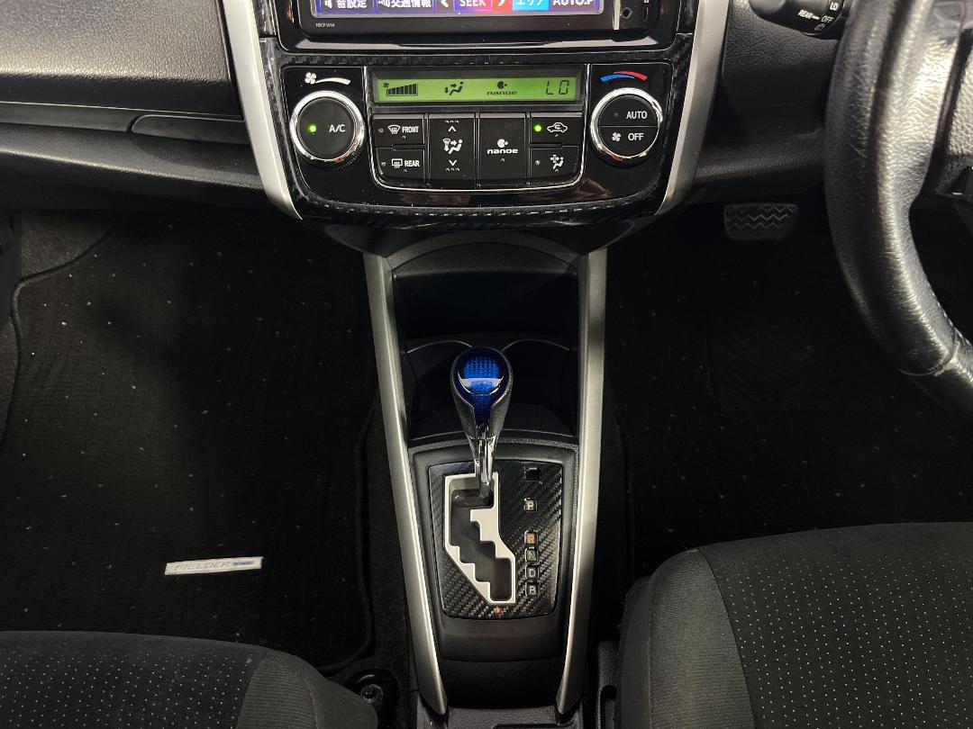 Photo '18' of Toyota Corolla