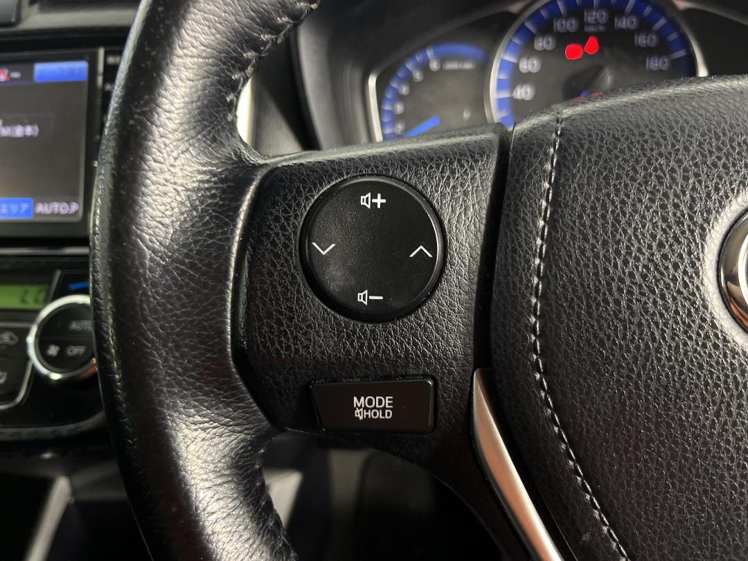 Photo '24' of Toyota Corolla