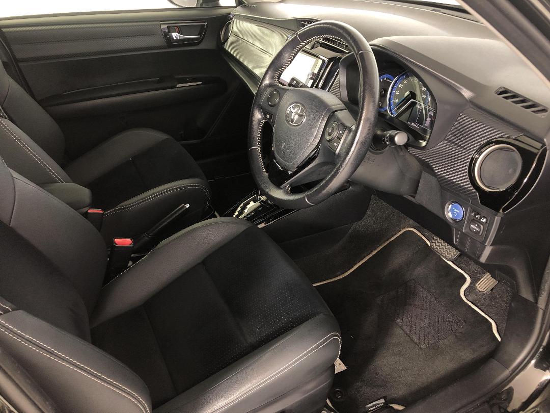 Photo '16' of Toyota Corolla