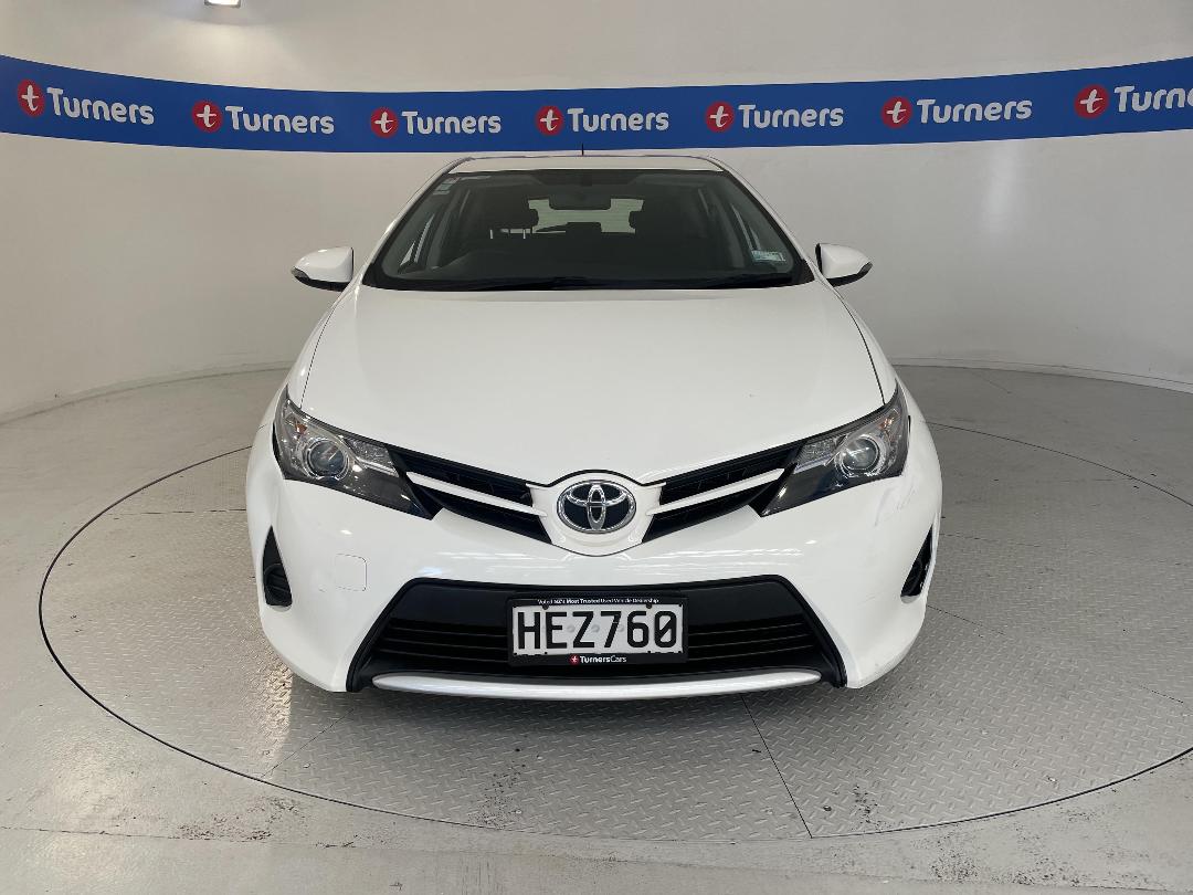 Photo '2' of Toyota Corolla Photo '2' of Toyota Corolla