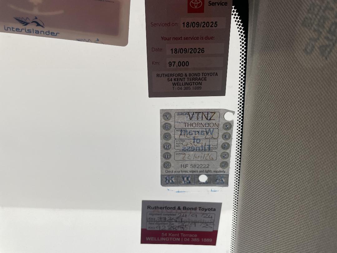 Photo '29' of Toyota Corolla Photo '29' of Toyota Corolla