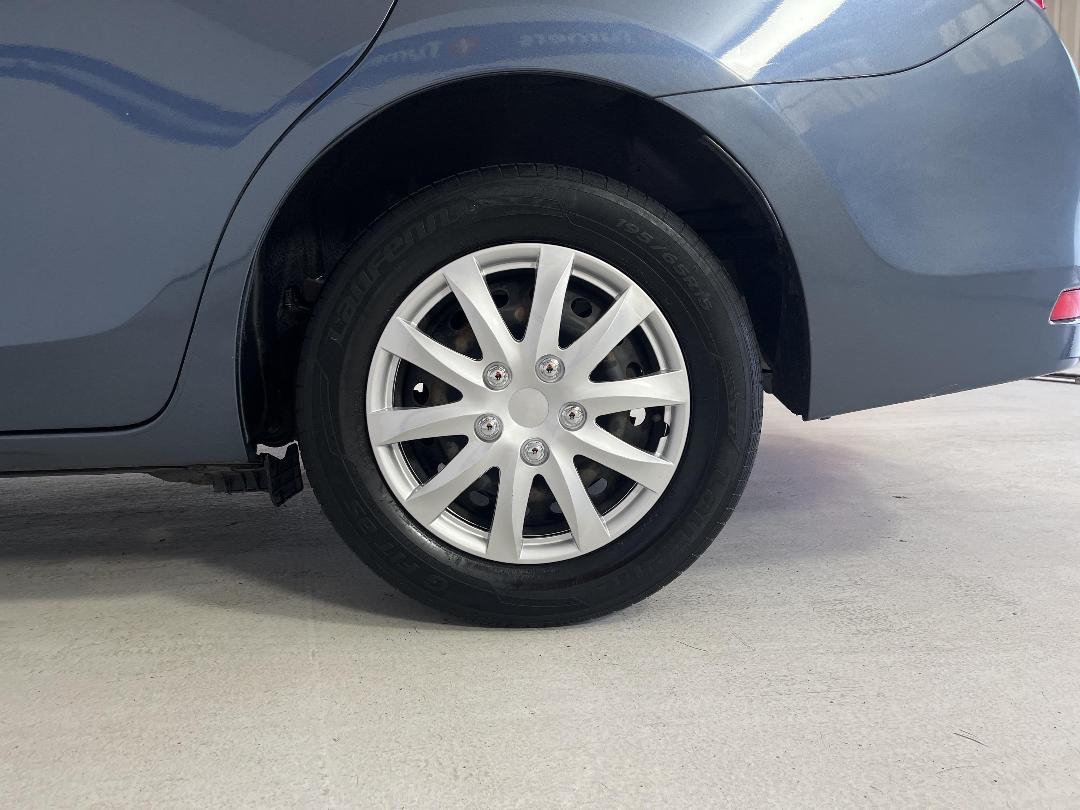 Photo '11' of Toyota Corolla