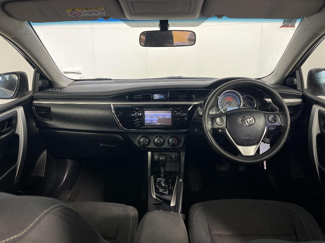 Photo '17' of Toyota Corolla