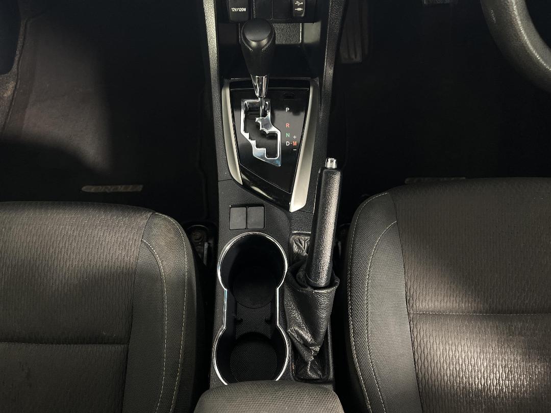 Photo '18' of Toyota Corolla