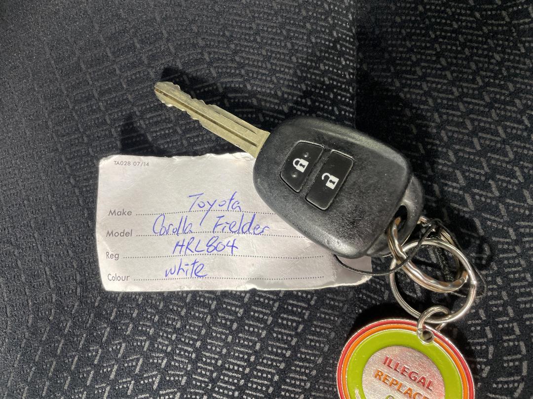 Photo '22' of Toyota Corolla