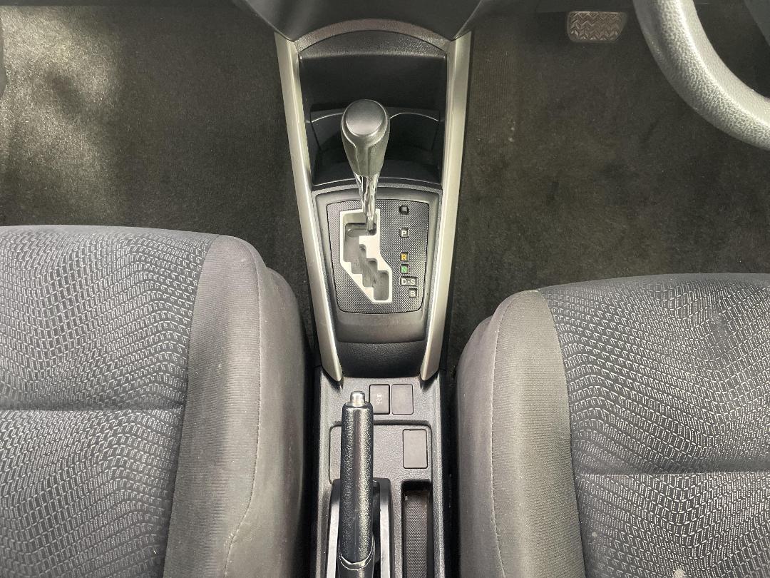 Photo '18' of Toyota Corolla