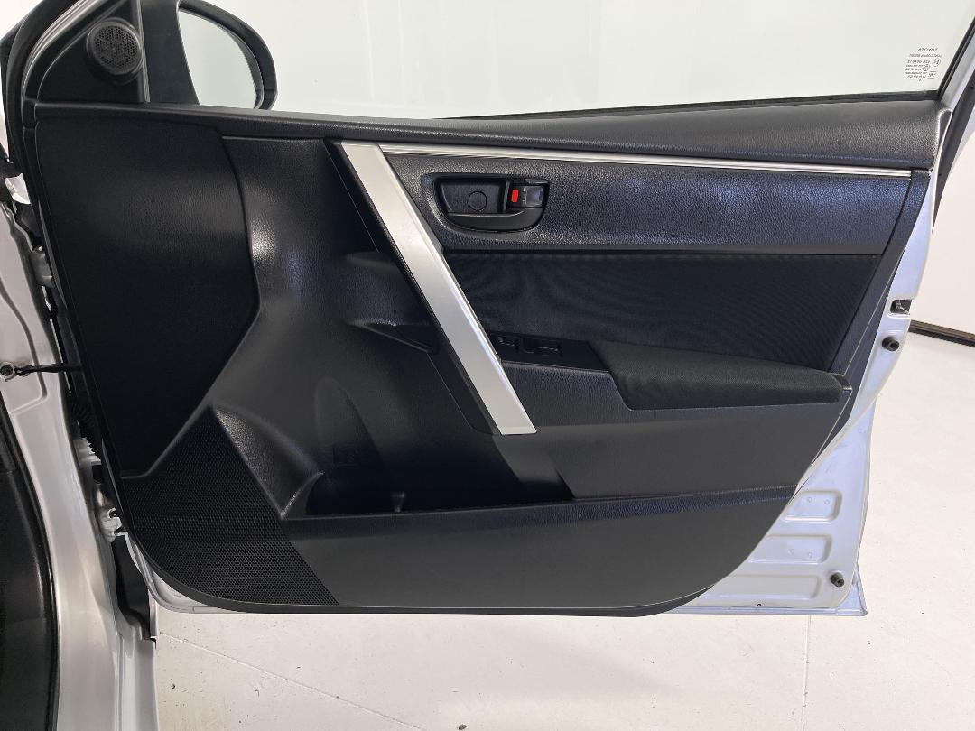 Photo '15' of Toyota Corolla