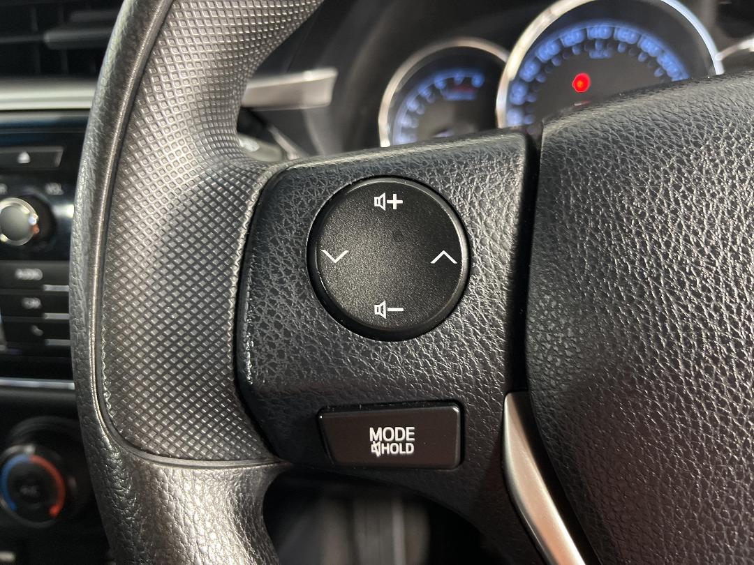 Photo '24' of Toyota Corolla