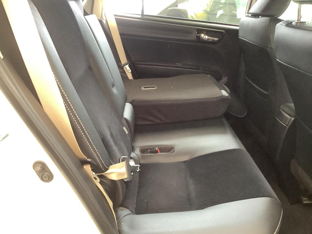 Photo '10' of Toyota Corolla