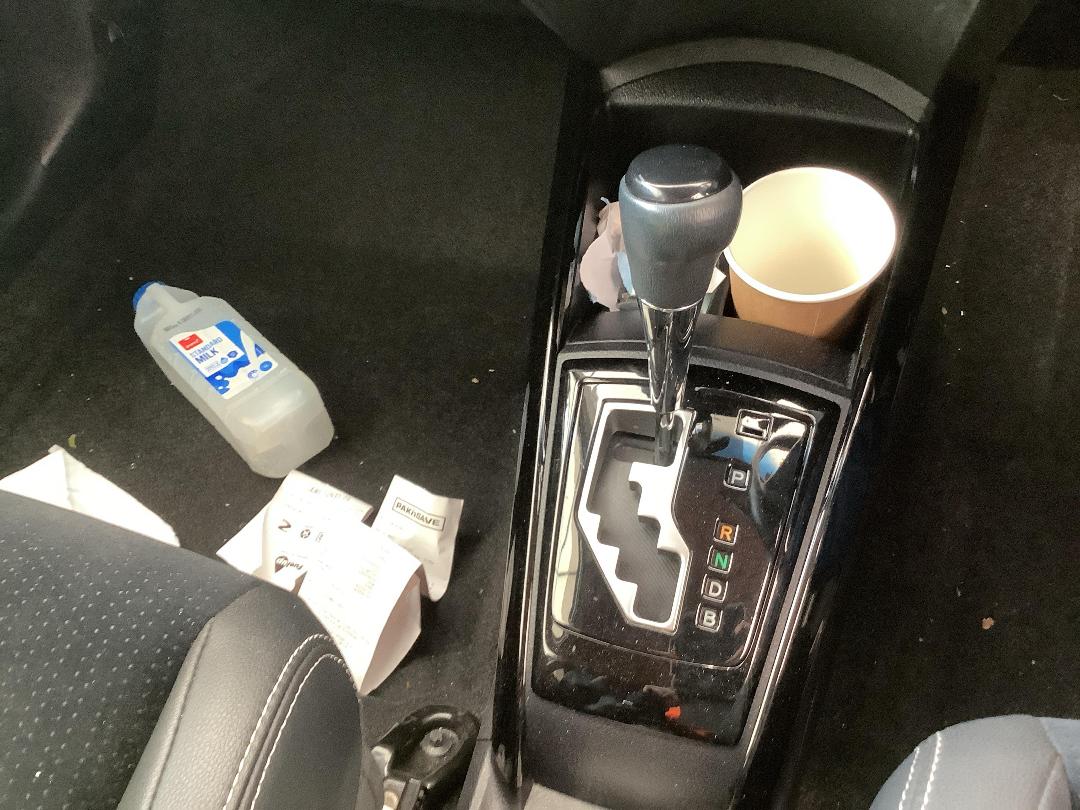 Photo '18' of Toyota Corolla