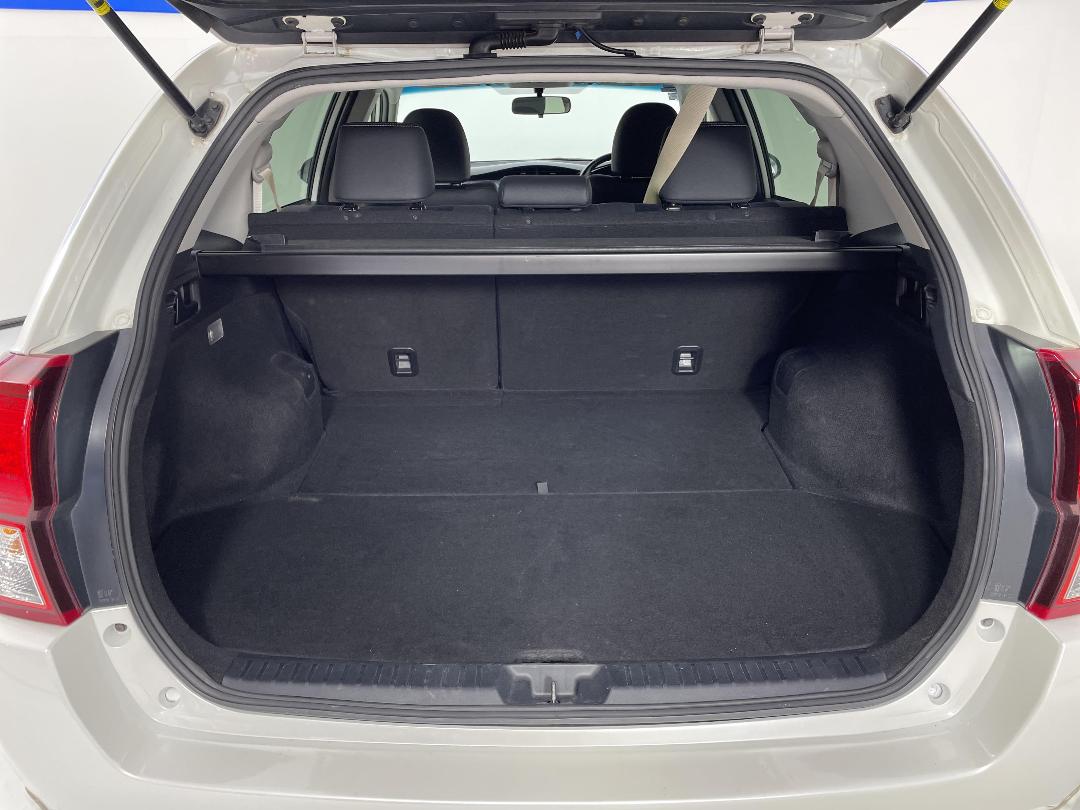 Photo '14' of Toyota Corolla Photo '14' of Toyota Corolla