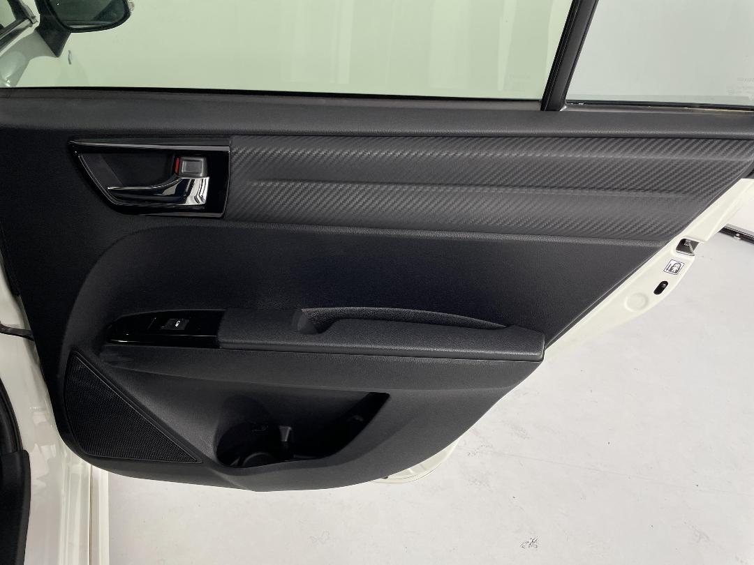 Photo '19' of Toyota Corolla Photo '19' of Toyota Corolla