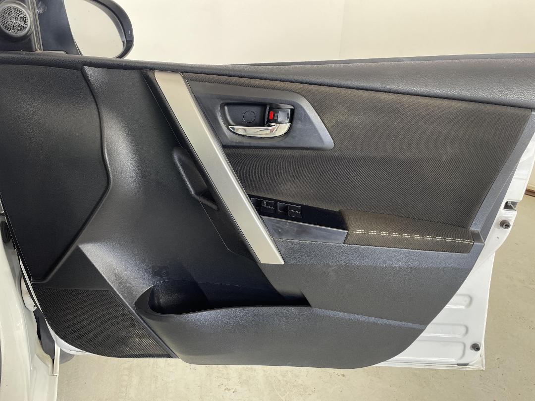 Photo '15' of Toyota Corolla Photo '15' of Toyota Corolla