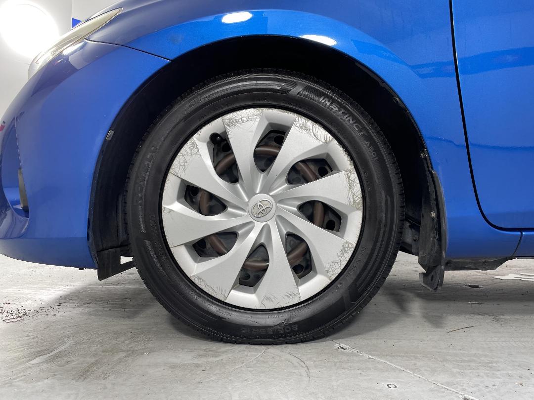 Photo '10' of Toyota Corolla