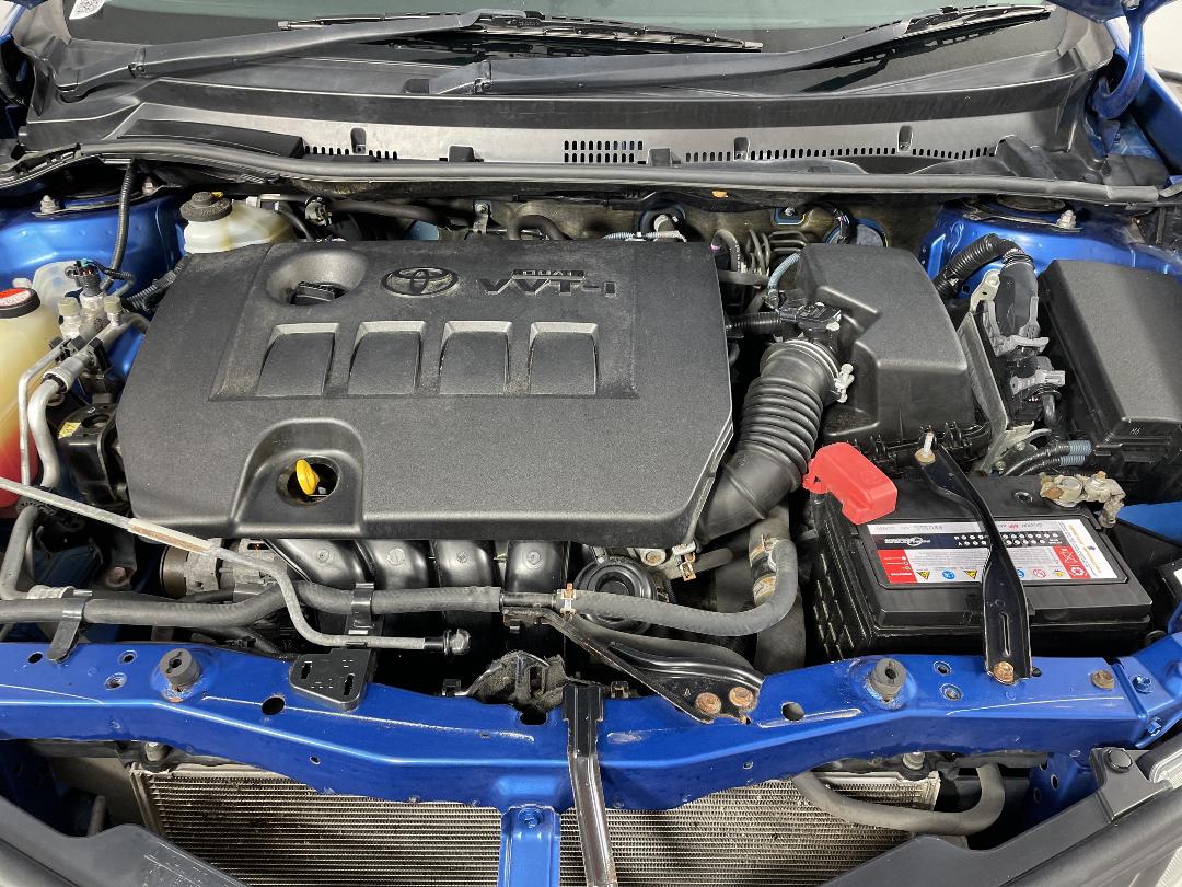 Photo '13' of Toyota Corolla