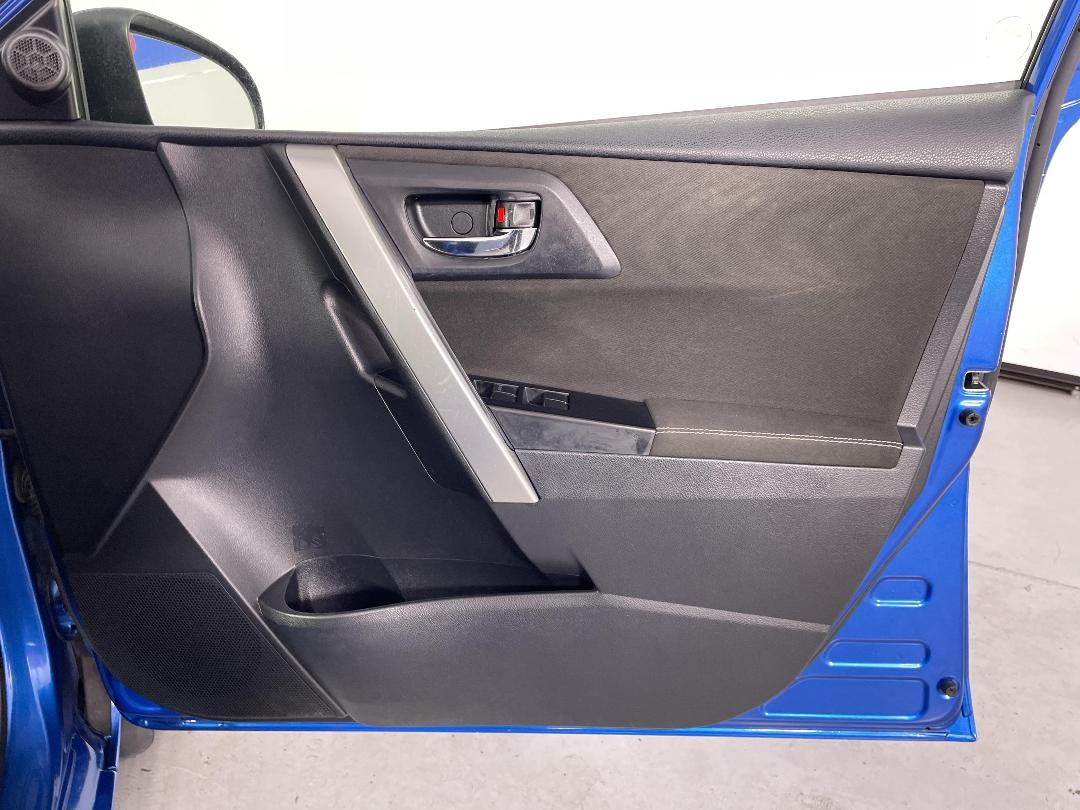 Photo '15' of Toyota Corolla