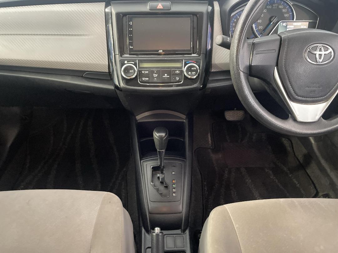 Photo '18' of Toyota Corolla