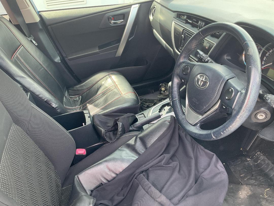 Photo '12' of Toyota Corolla GLX Photo '12' of Toyota Corolla GLX