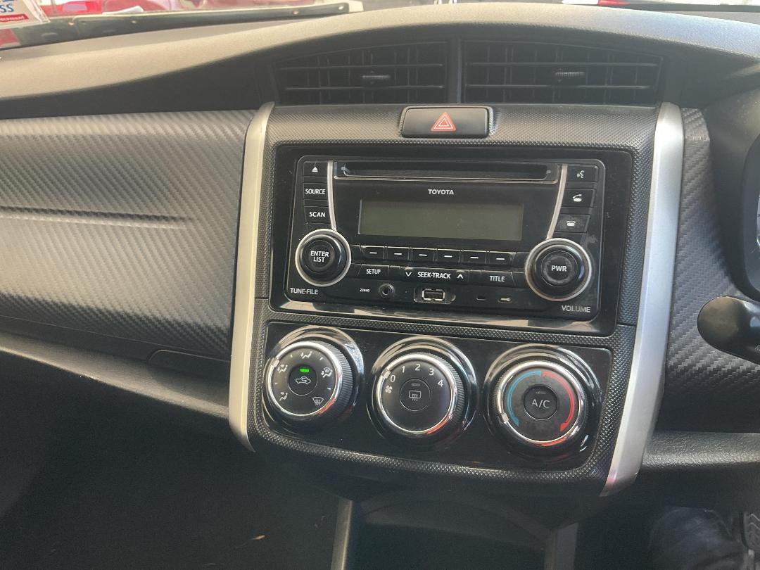 Photo '11' of Toyota Corolla GX