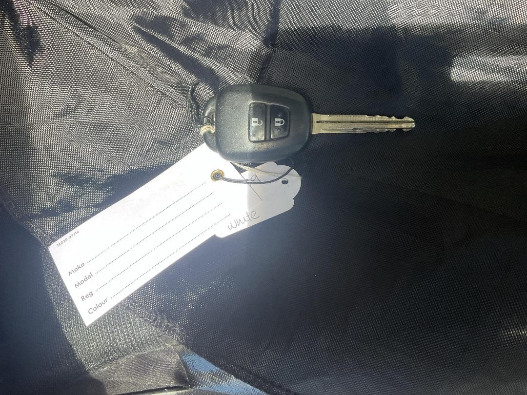 Photo '17' of Toyota Corolla GX