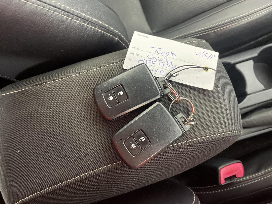 Photo '22' of Toyota Corolla