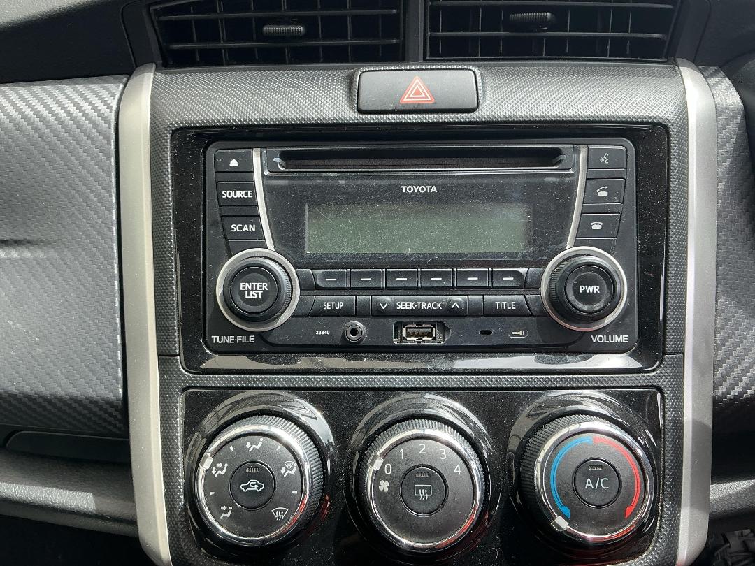 Photo '11' of Toyota Corolla GX