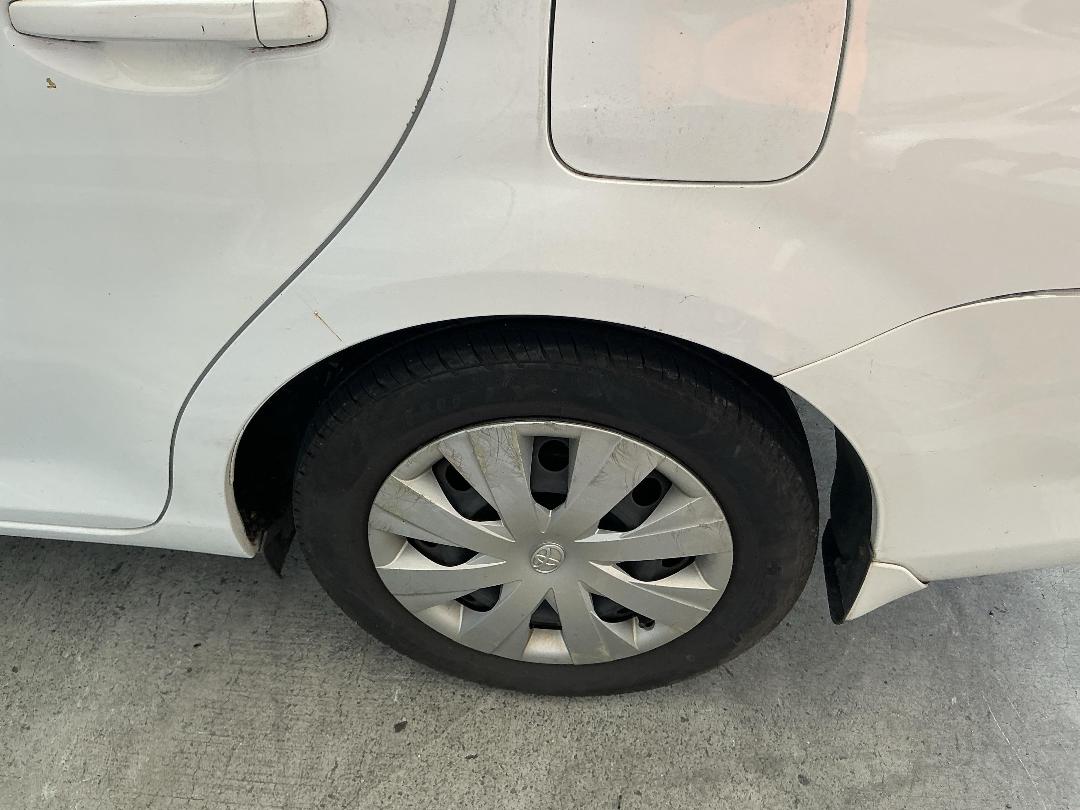 Photo '18' of Toyota Corolla GX