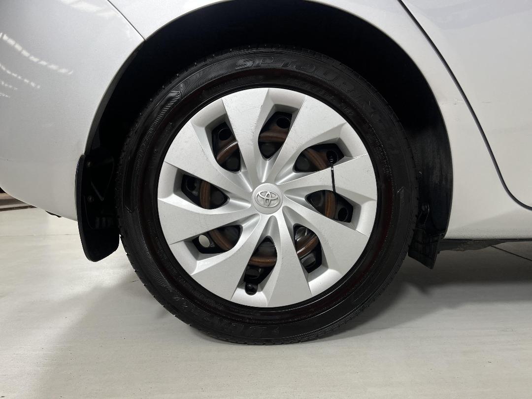 Photo '12' of Toyota Corolla