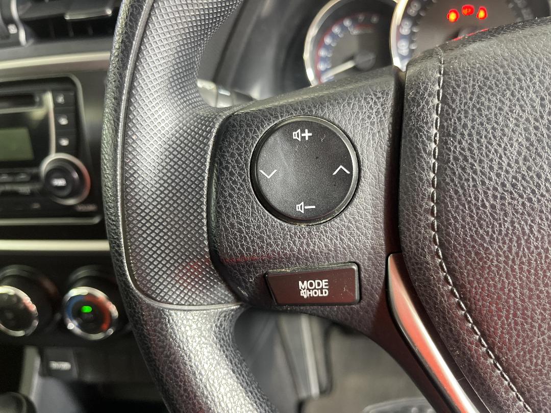 Photo '27' of Toyota Corolla