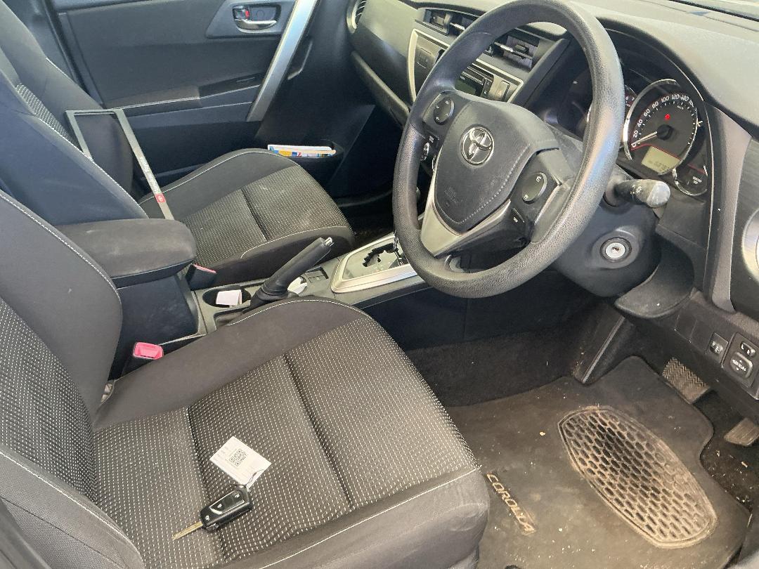 Photo '7' of Toyota Corolla GX