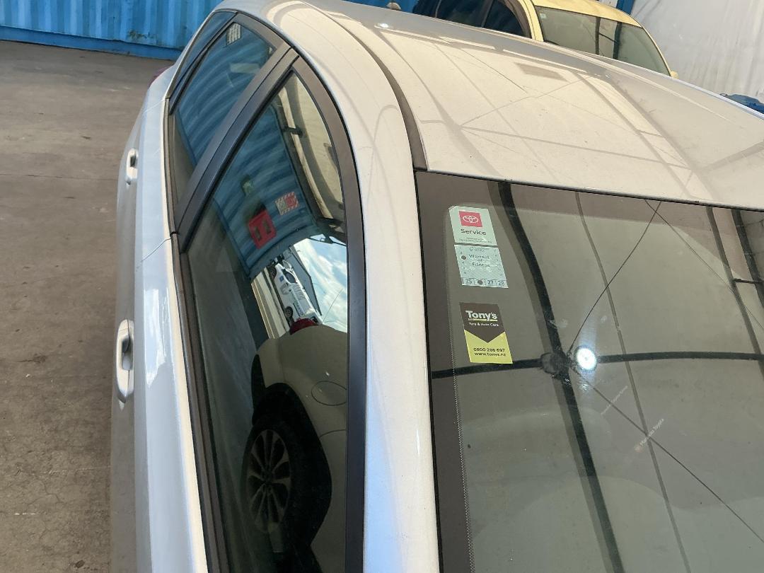 Photo '12' of Toyota Corolla GX