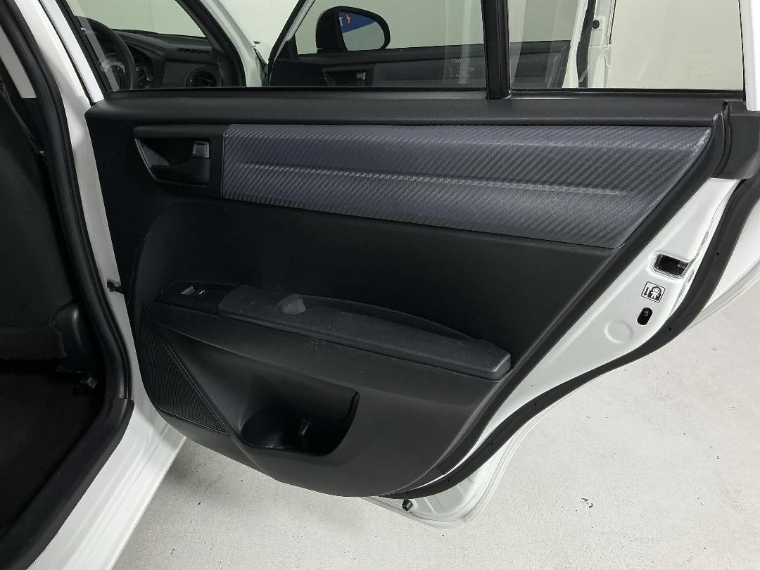 Photo '19' of Toyota Corolla